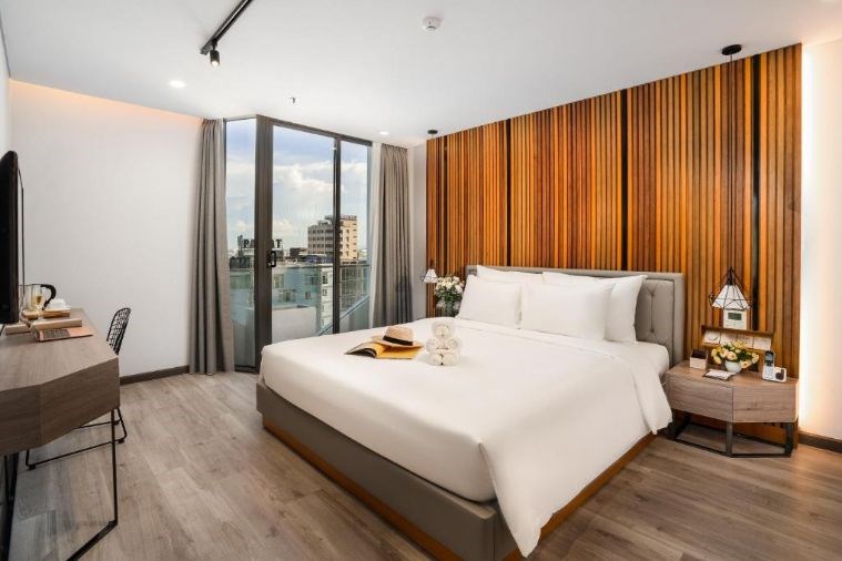 Deluxe Double Riverview